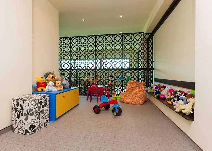 Julia 3* Święty Włas